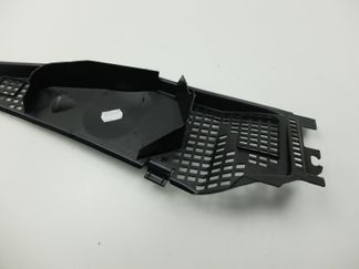 Kryt Pod Čelním Sklem Levý Předek 8200825457 Duster Dacia
