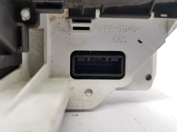 Tachometr Toyota Yaris 83800-0DJ00 838000DJ00 26446