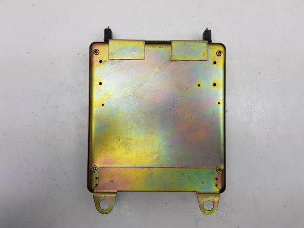 Řídicí Jednotka Motoru  MD173635 Mitsubishi