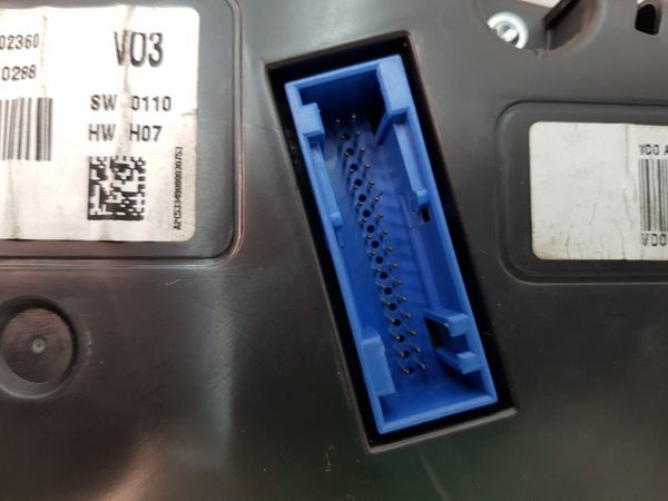 Otáčkoměr  Seat Ibiza 6J0920801A 6086