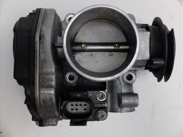 Škrticí Klapka  036133064E 408237111011 VW Seat