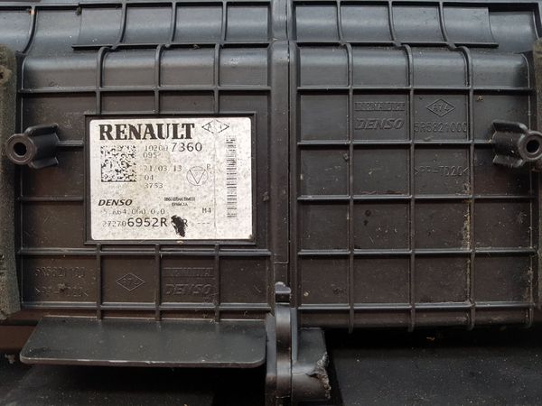 Ohřívač Renault Clio 4 272706952R Denso 6802