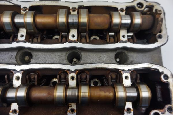 Hlava Válce 9656249480 0200FZ 1.4 16v KFU Peugeot Citroen