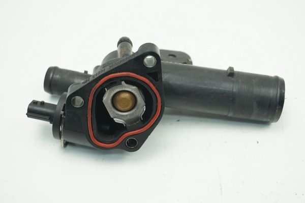 Kryt Termostatu  8200954328C 1,5 dci Renault Dacia Nissan