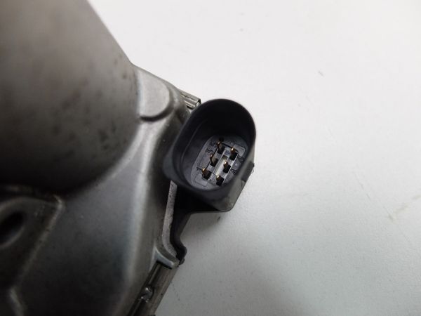 Škrticí Klapka  030133062C 0280750095 VW Seat