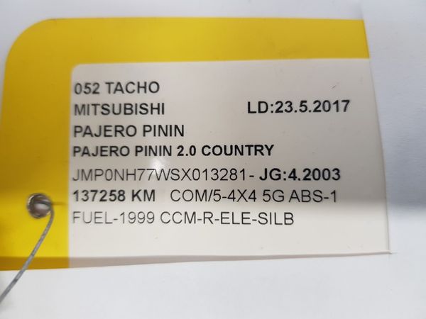 Tachometr Mitsubishi Pajero MR975308 257330-8590