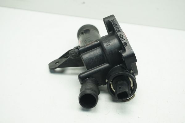 Kryt Termostatu  8200954328C 1,5 dci Renault Dacia Nissan