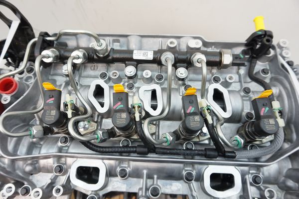 Motor Naftový Nový originál 8201663398 M9T Renault Master 3 4 2.3 dci RWD