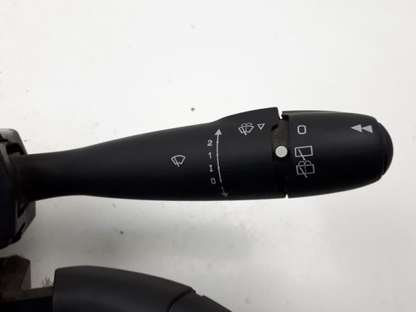 Přepínač Světel Peugeot 307 96574711XT 6242G1 COM2000 Delphi