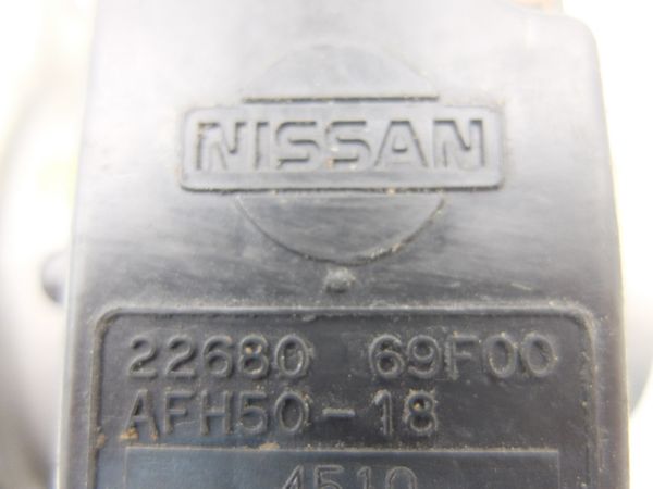 Měřič Průtoku Vzduchu Nissan 22680-69F00 AFH50-18 Hitachi