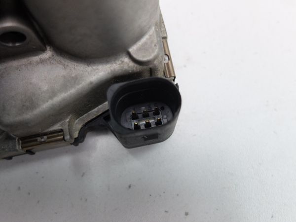 Škrticí Klapka  030133062A 0280750049 VW Seat