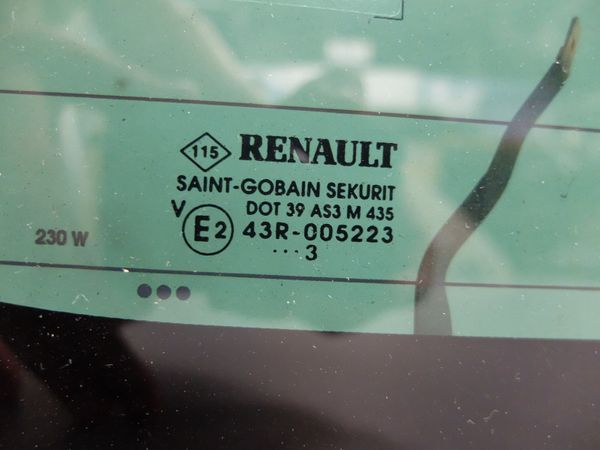 Szyba Klapy Bagażnika Renault Kangoo II 2013r