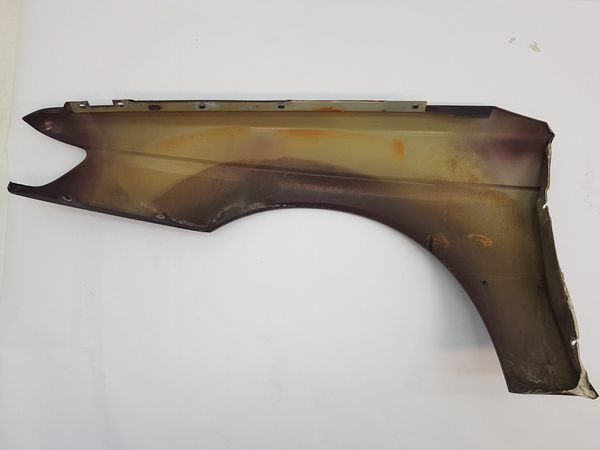 Blatník Pravý Předek Peugeot 605 7841G6