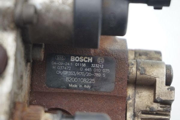Vstřikovací Čerpadlo 0445010075 8200108225 1.9 DCI Bosch Renault 1661